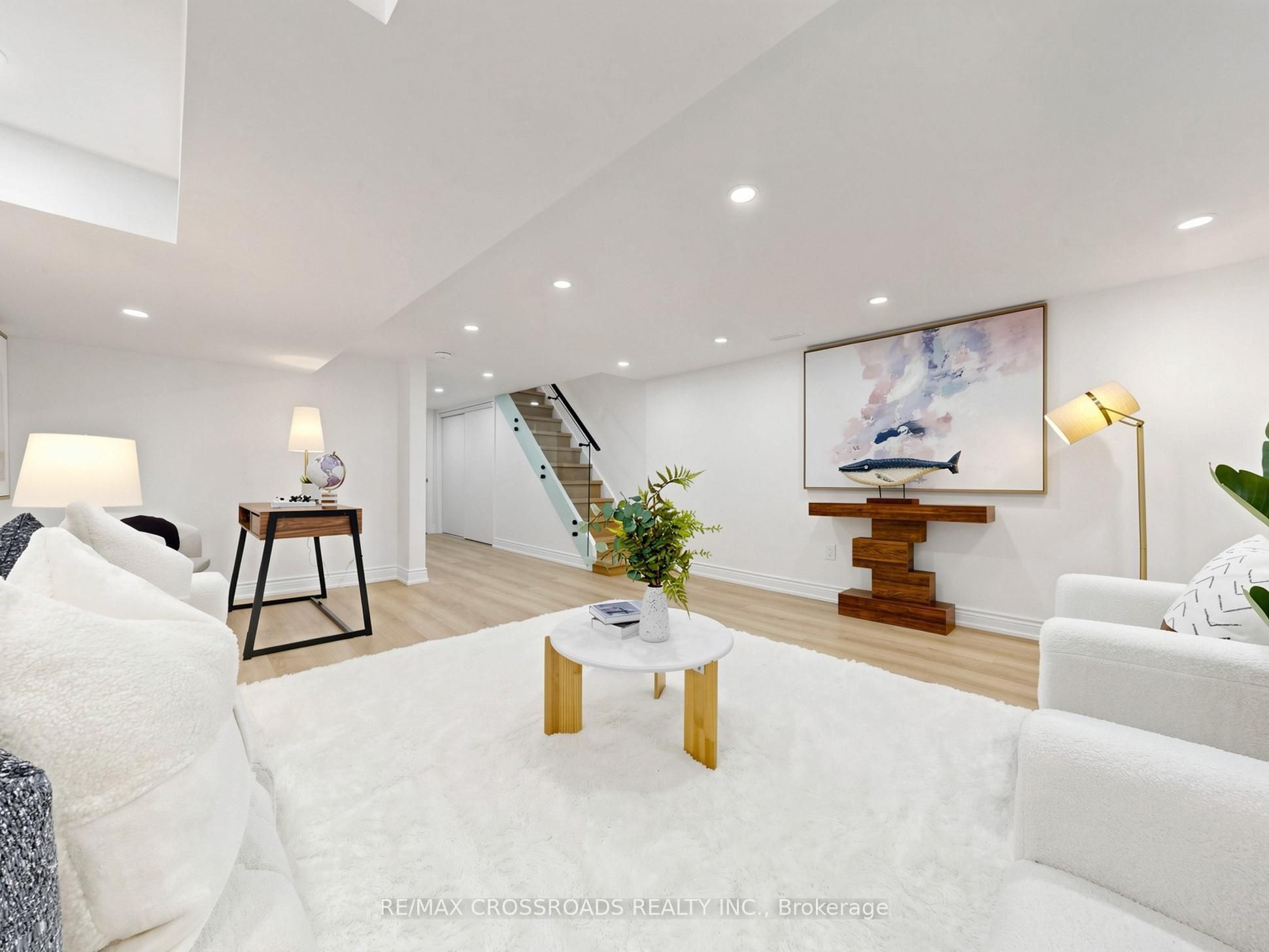 548 Glebeholme Boulevard Property Photo 38