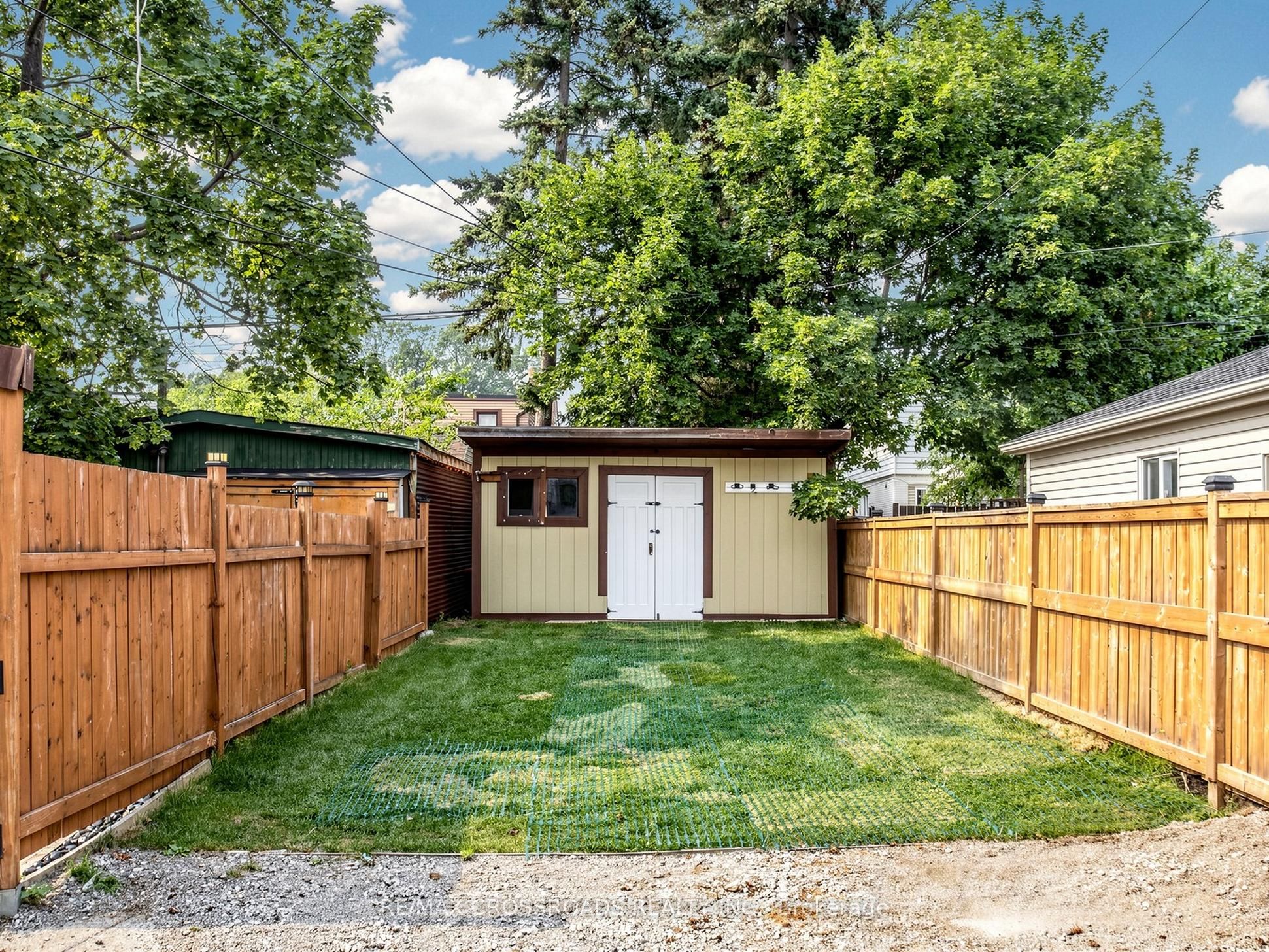 548 Glebeholme Boulevard Property Photo 46