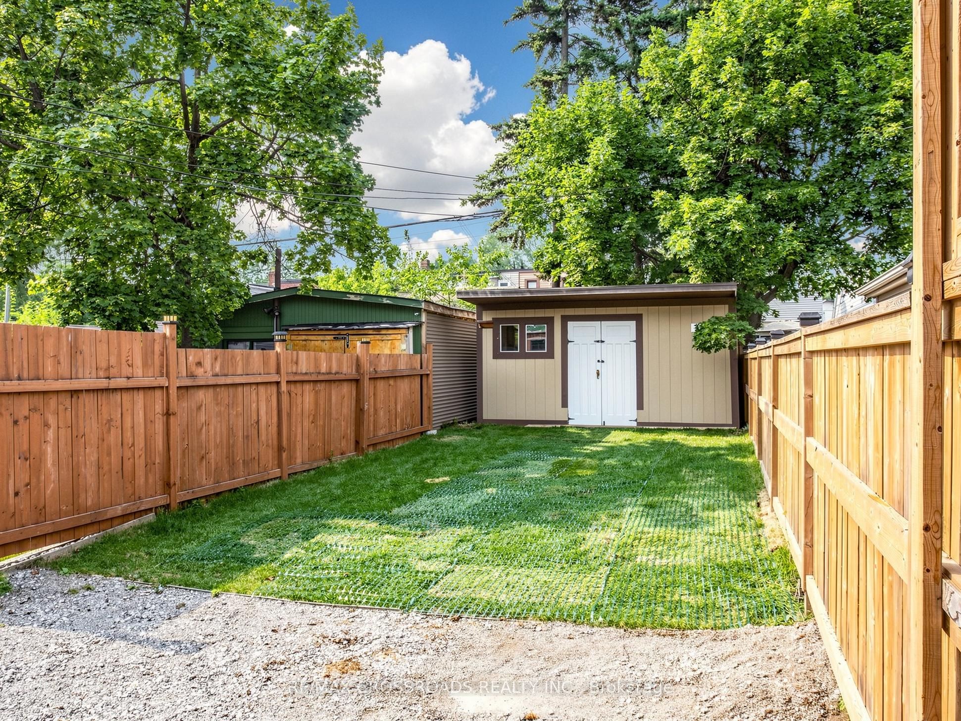 548 Glebeholme Boulevard Property Photo 47
