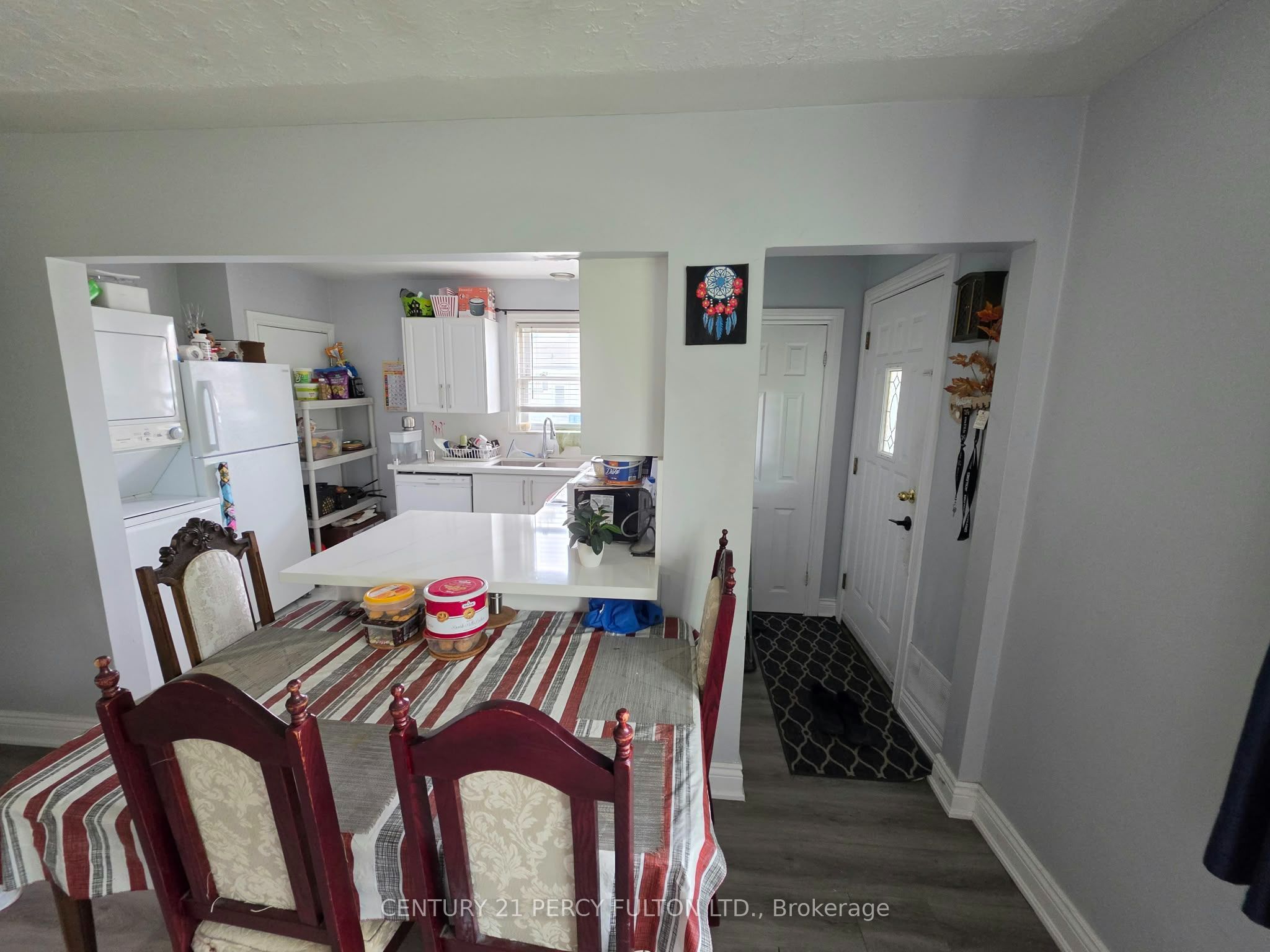 270 Wilson Road S Main Property Photo 7