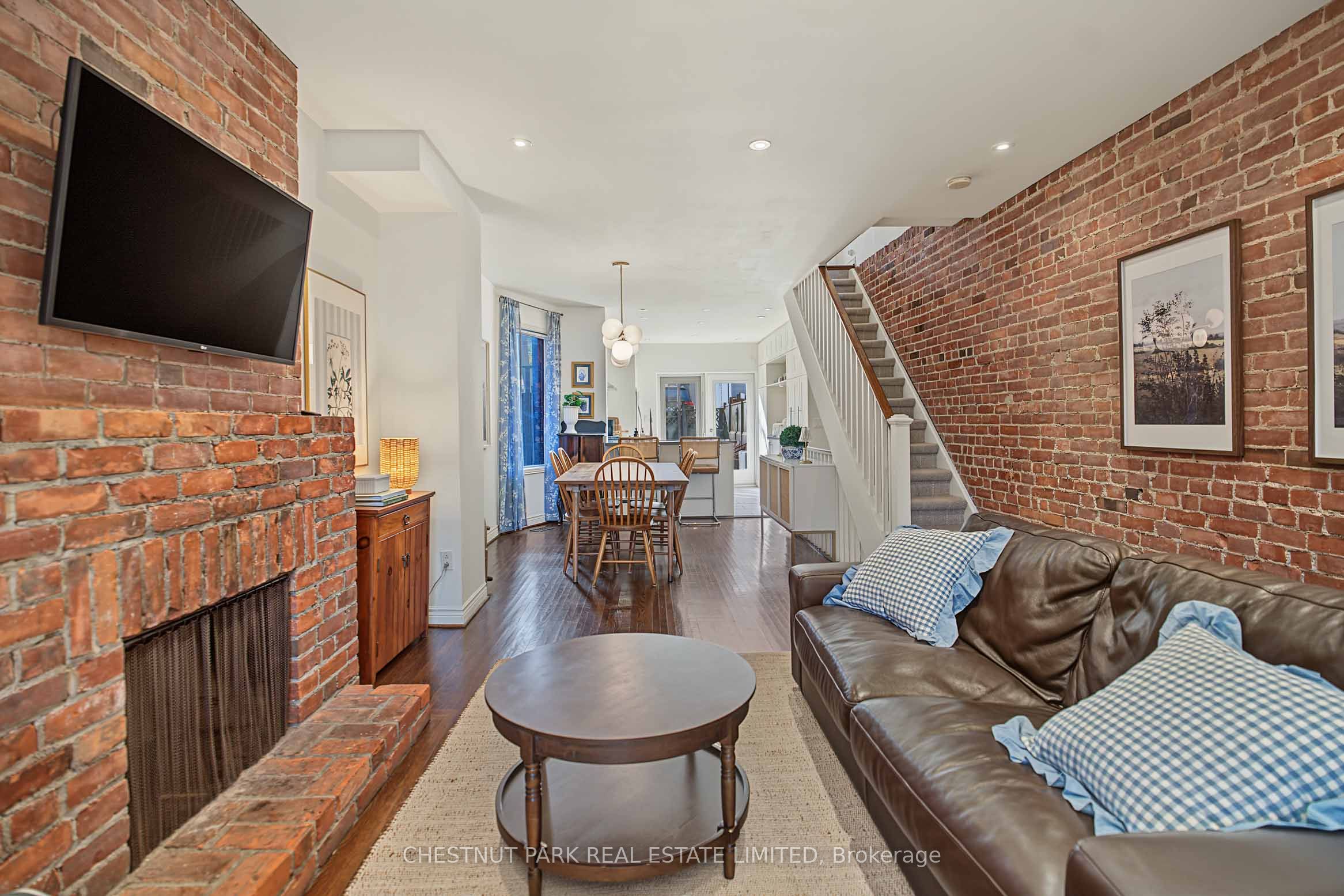 15 Millbrook Crescent Property Photo 4
