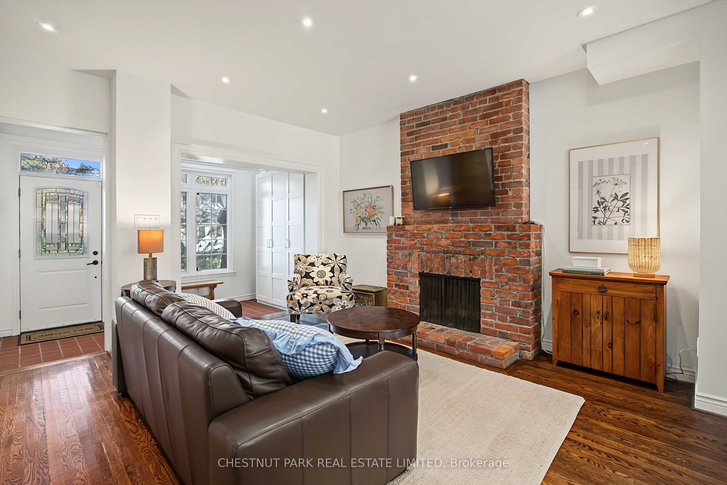 15 Millbrook Crescent Property Photo 6