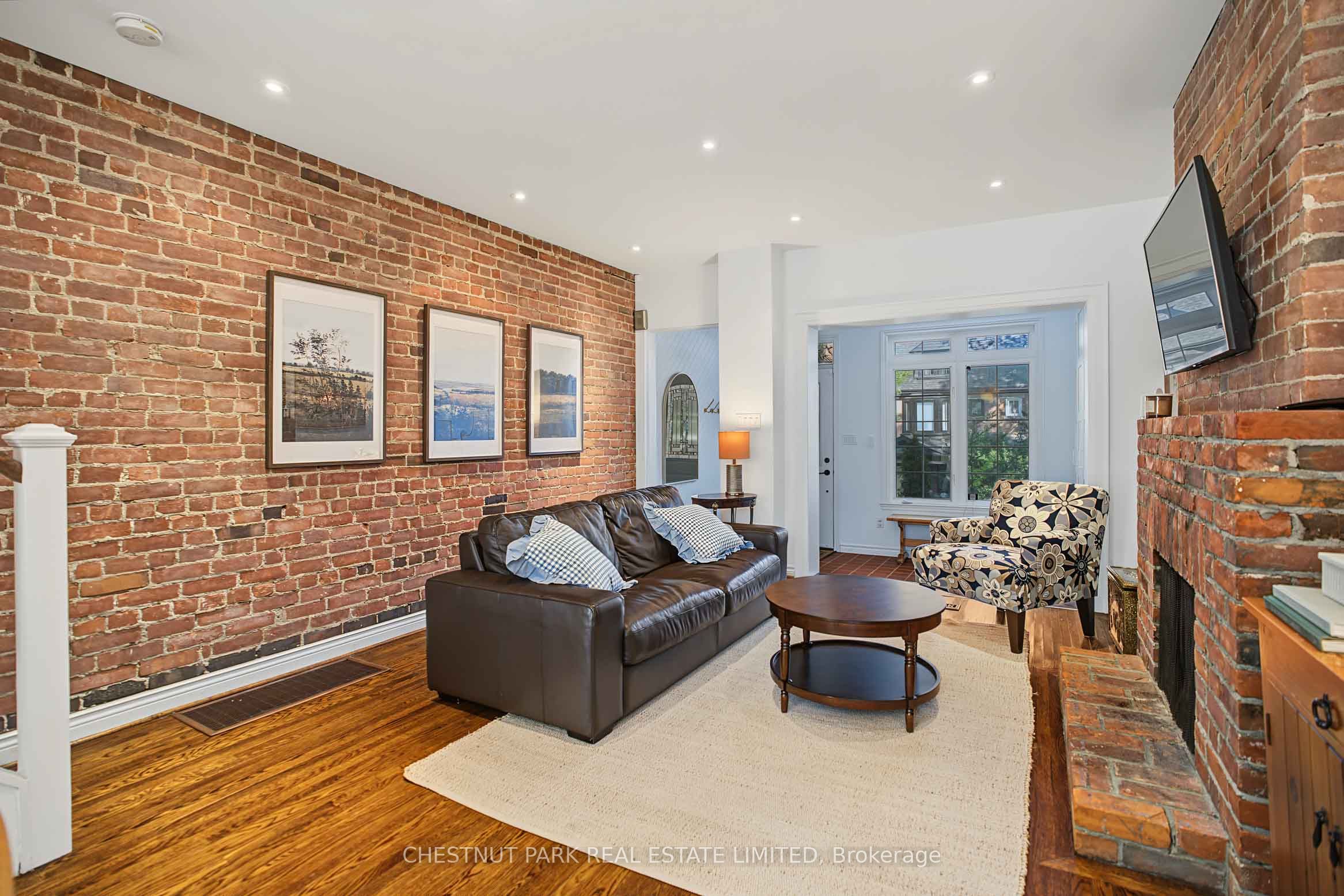 15 Millbrook Crescent Property Photo 7