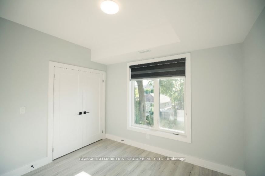 180 Prince Street 3 Property Photo 7