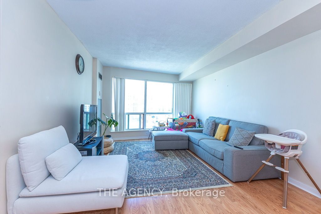 18 Lee Centre Drive 903 Property Photo 6