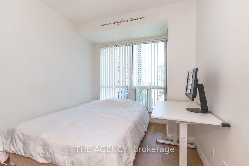 18 Lee Centre Drive 903 Property Photo 8