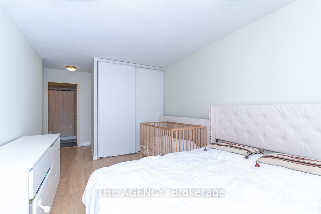 18 Lee Centre Drive 903 Property Photo 10