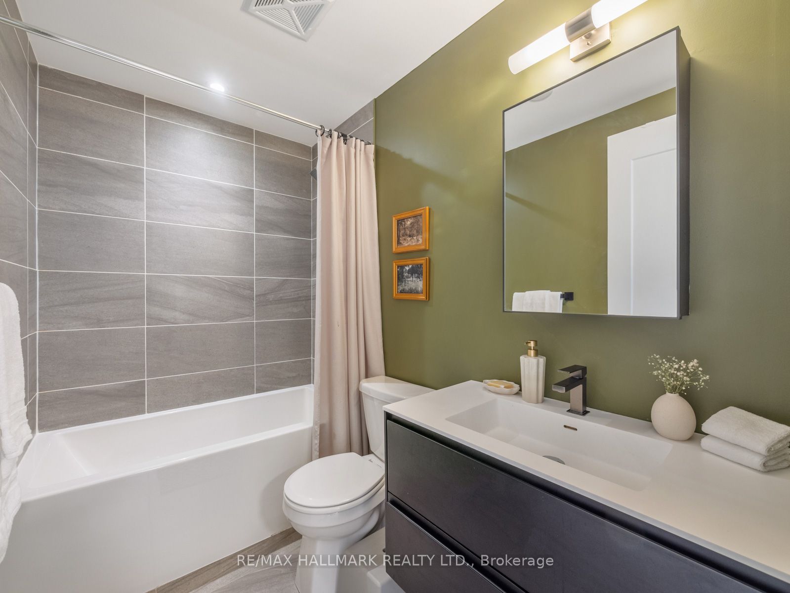1350 Kingston Road 604 Property Photo 28
