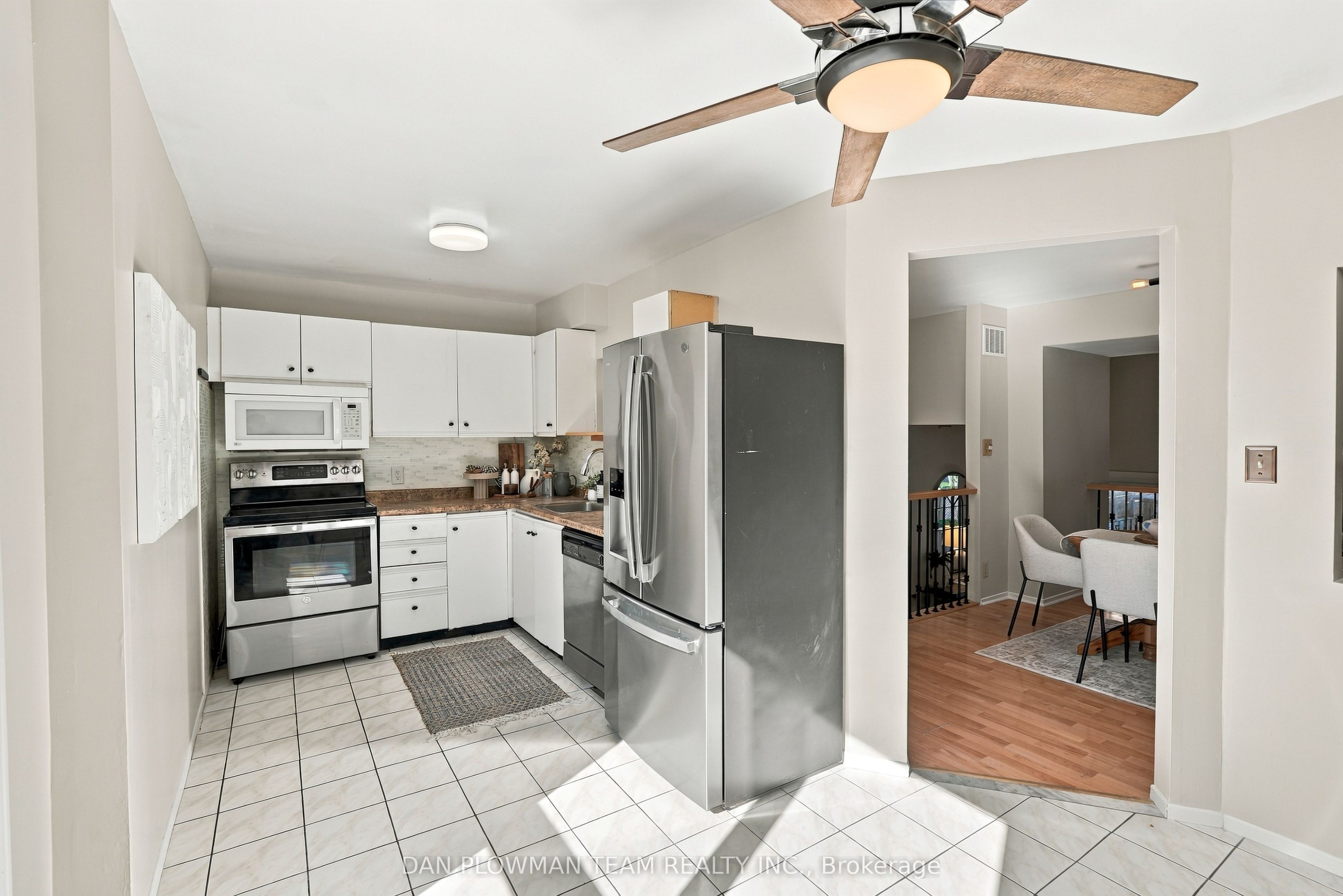 1133 Ritson Road N 81 Property Photo 14