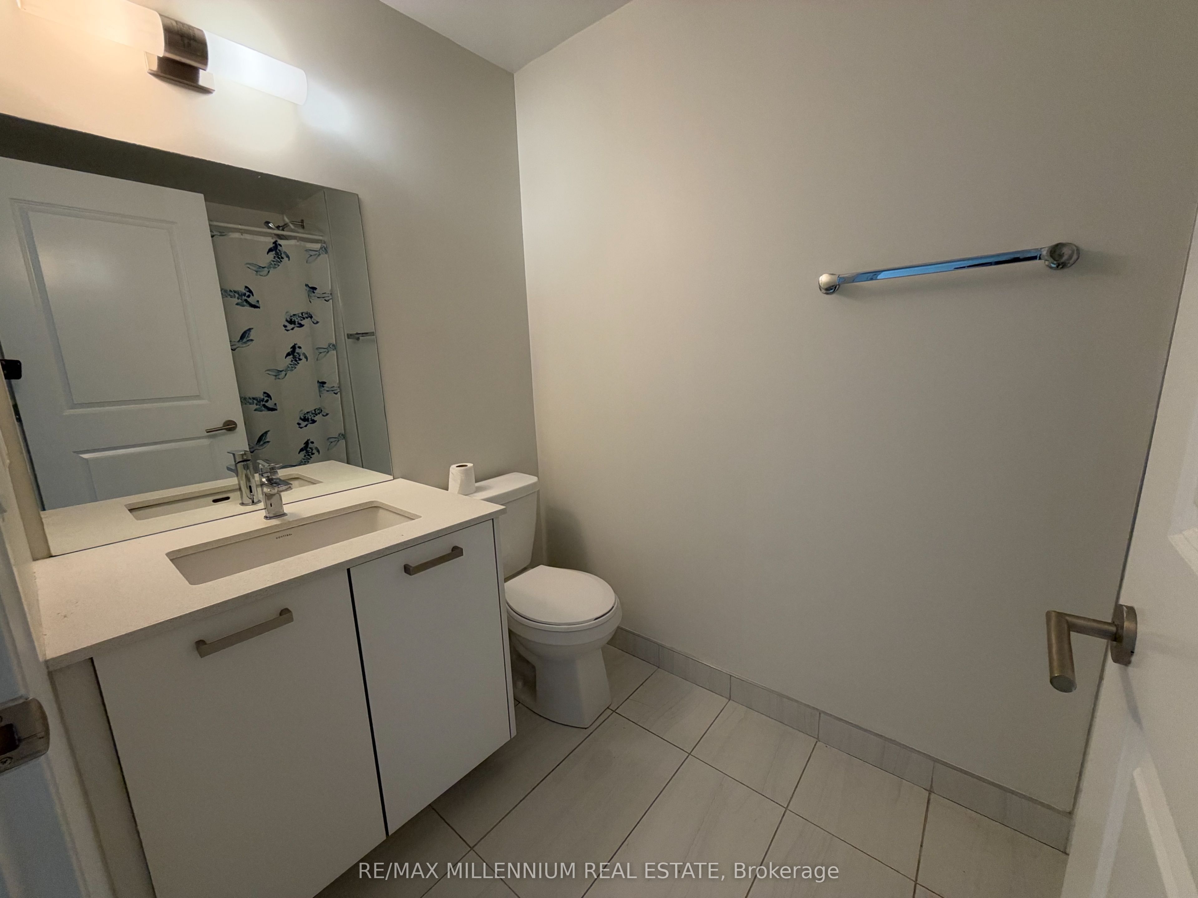 1630 Queen Street E 608 Property Photo 13