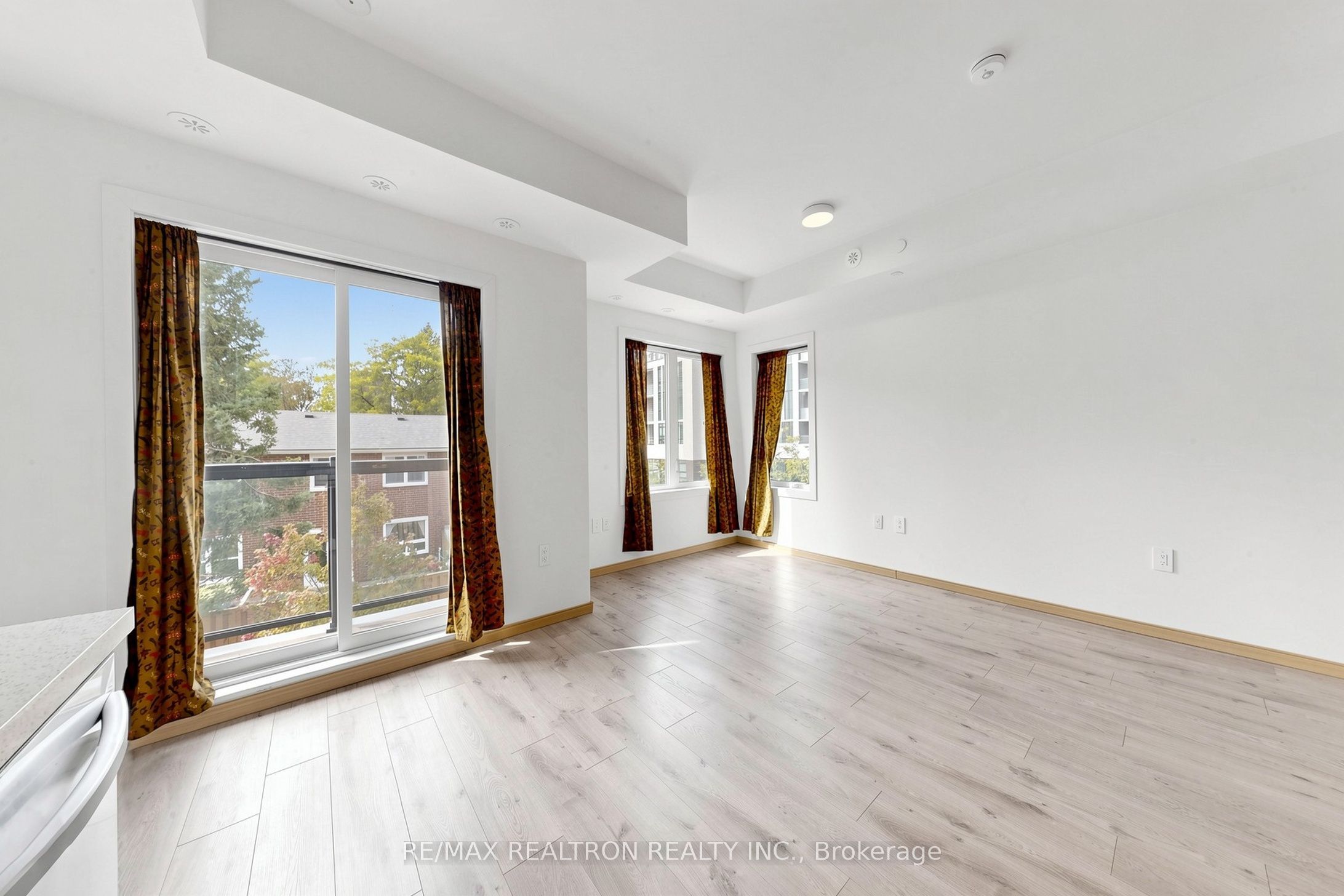 3423 Sheppard Avenue E 307 Property Photo 4