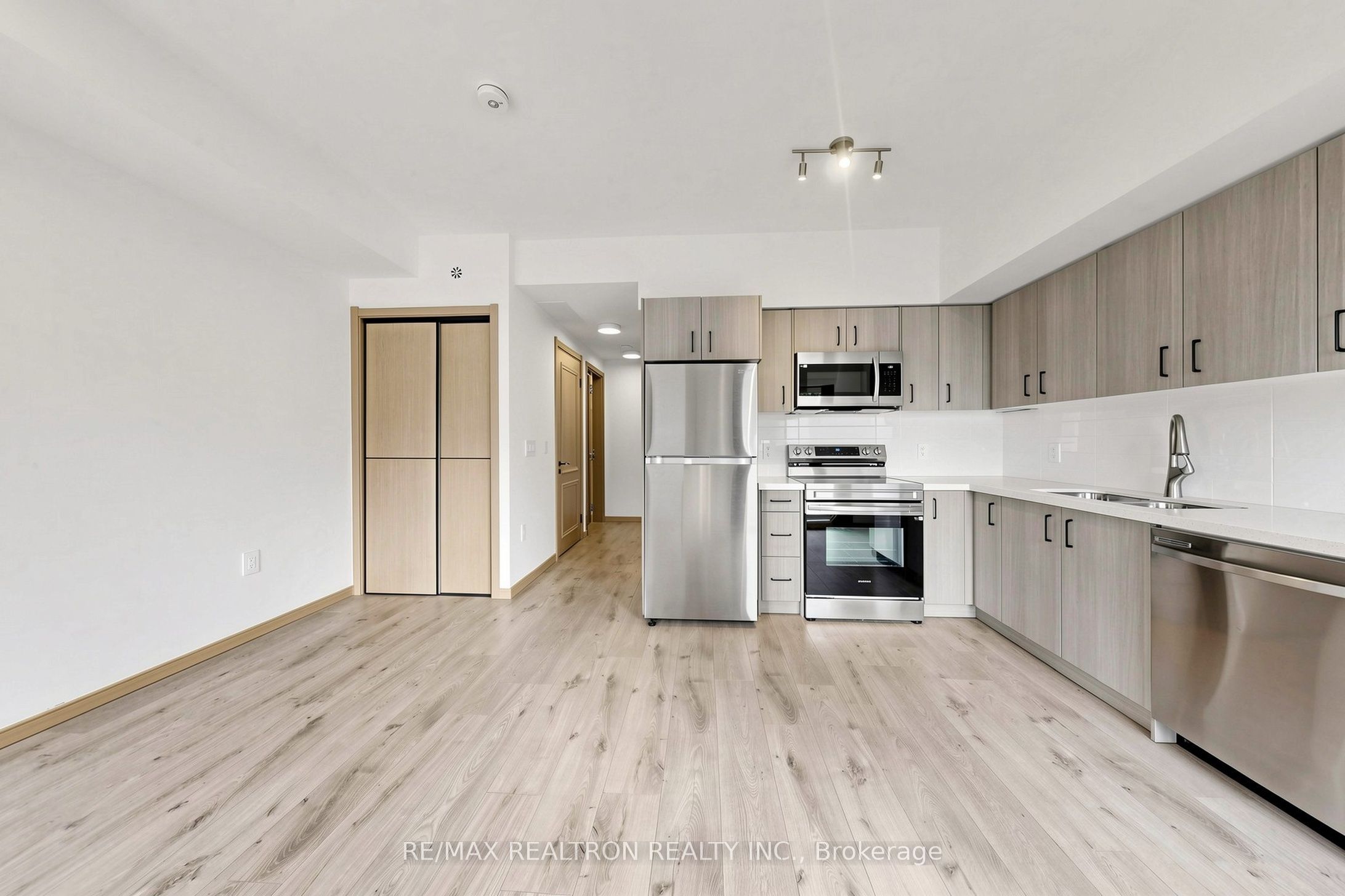 3423 Sheppard Avenue E 307 Property Photo 6