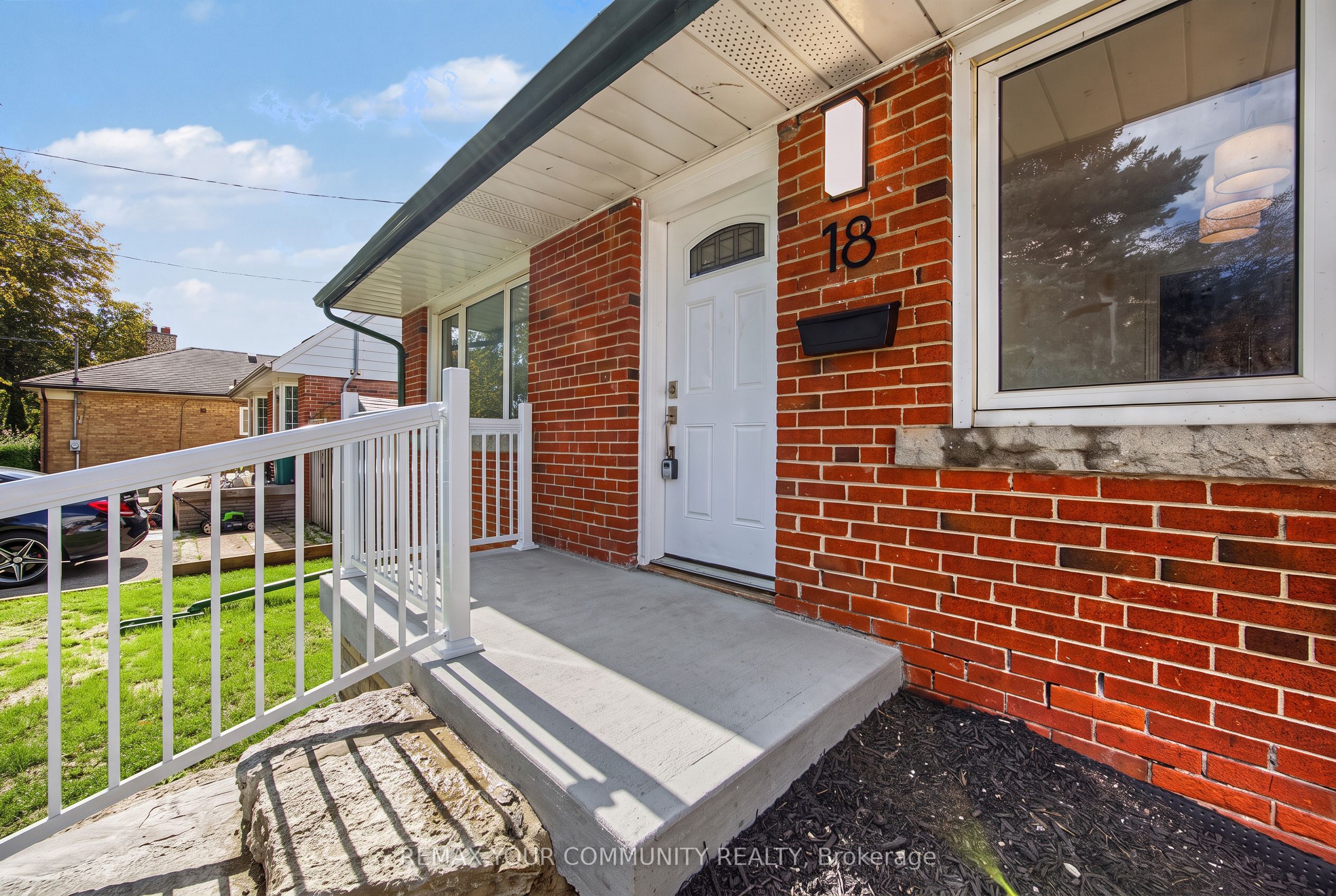 18 Robertsfield Crescent Property Photo 5