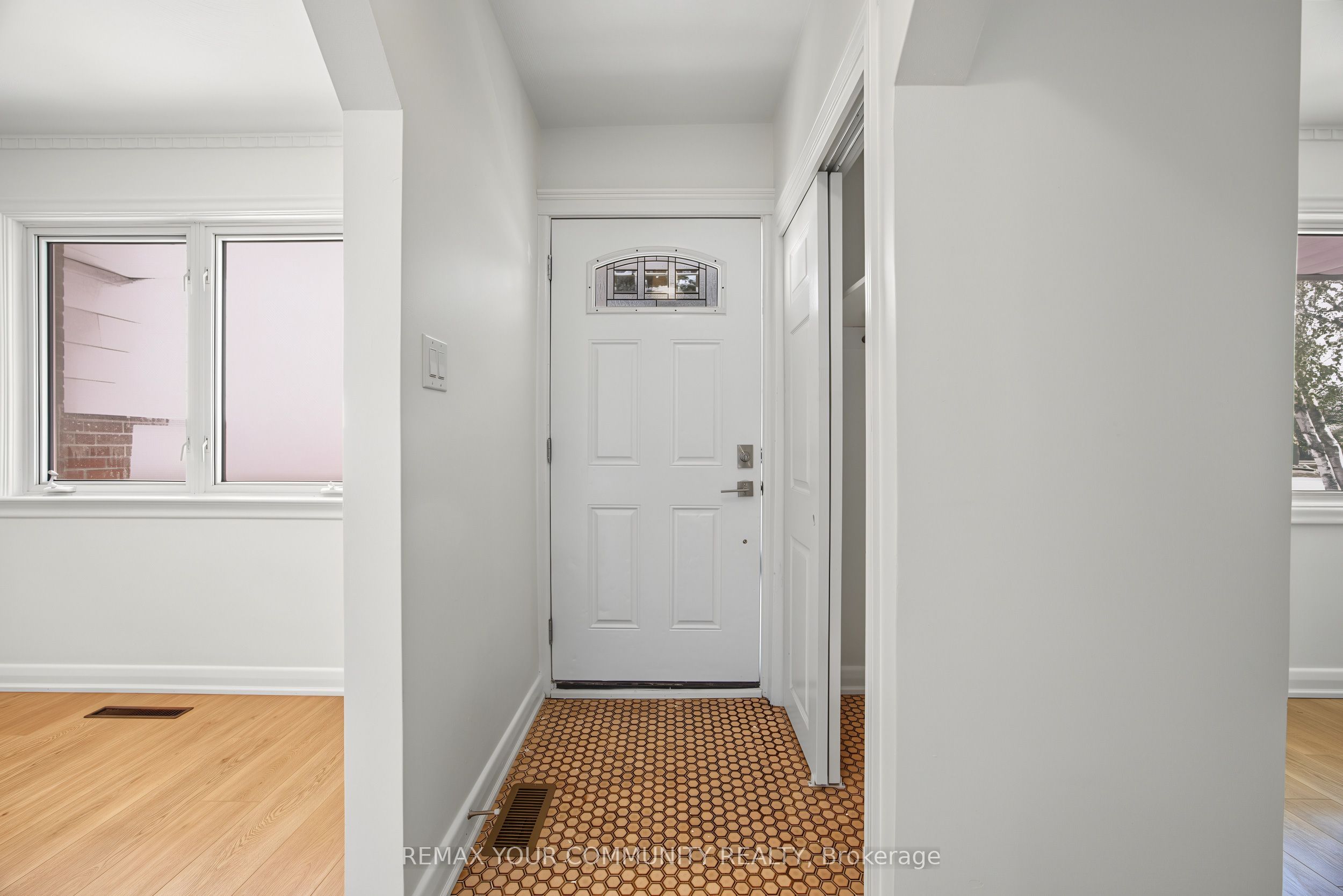 18 Robertsfield Crescent Property Photo 6