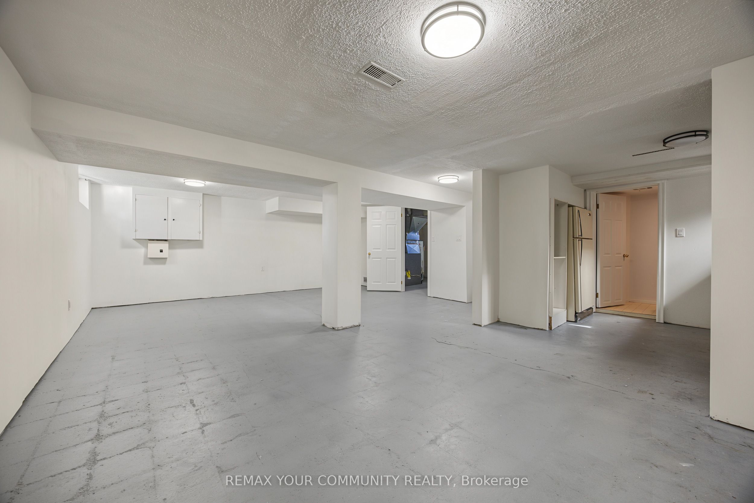 18 Robertsfield Crescent Property Photo 38