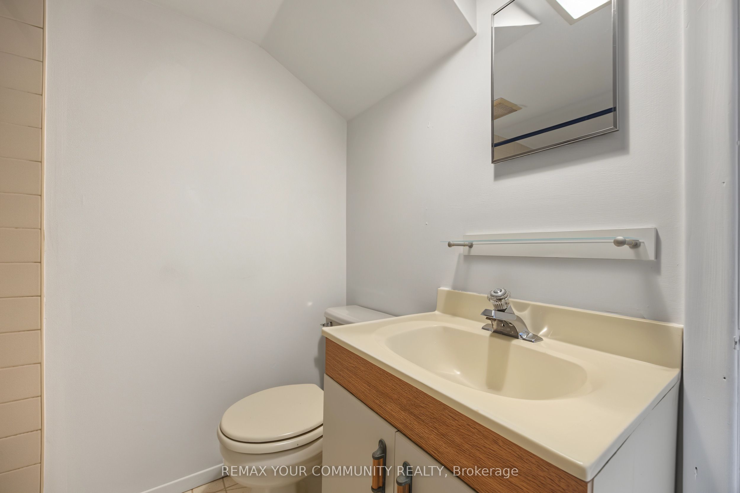 18 Robertsfield Crescent Property Photo 44