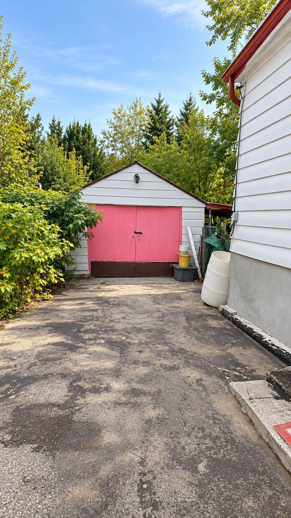 56 Commonwealth Avenue Property Photo 9