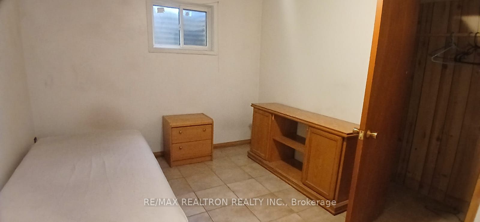 112 Petworth Crescent Property Photo 7