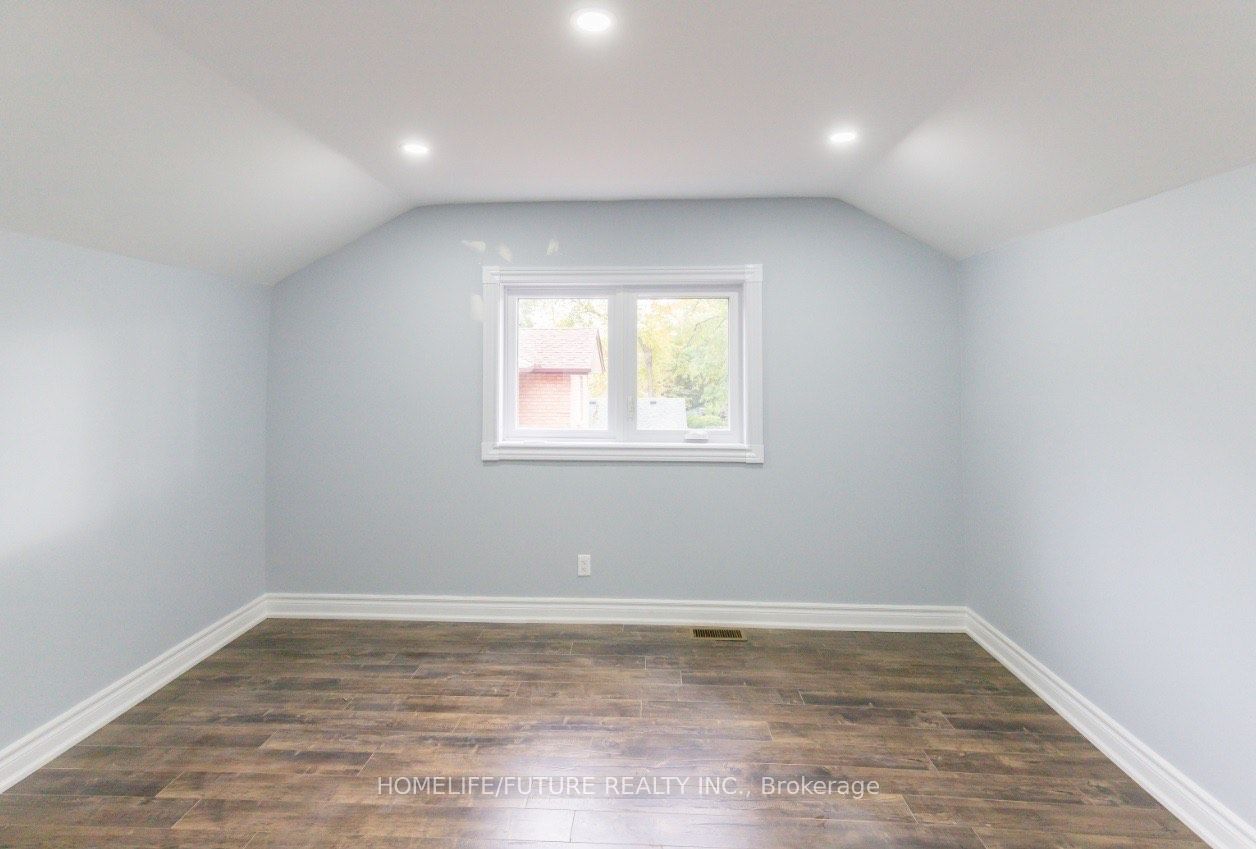 29 Megan Avenue Property Photo 12