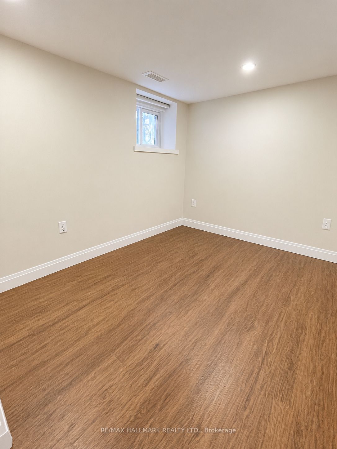 88 Lamb Avenue Basement Property Photo 6