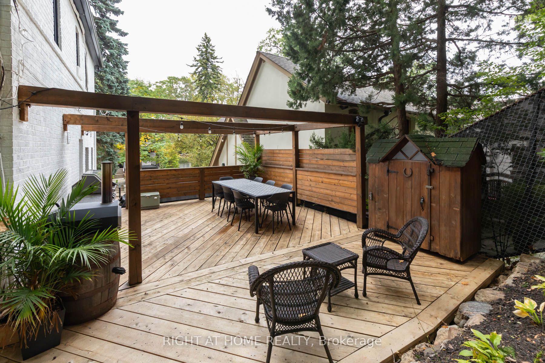 16 Pine Crescent Property Photo 37