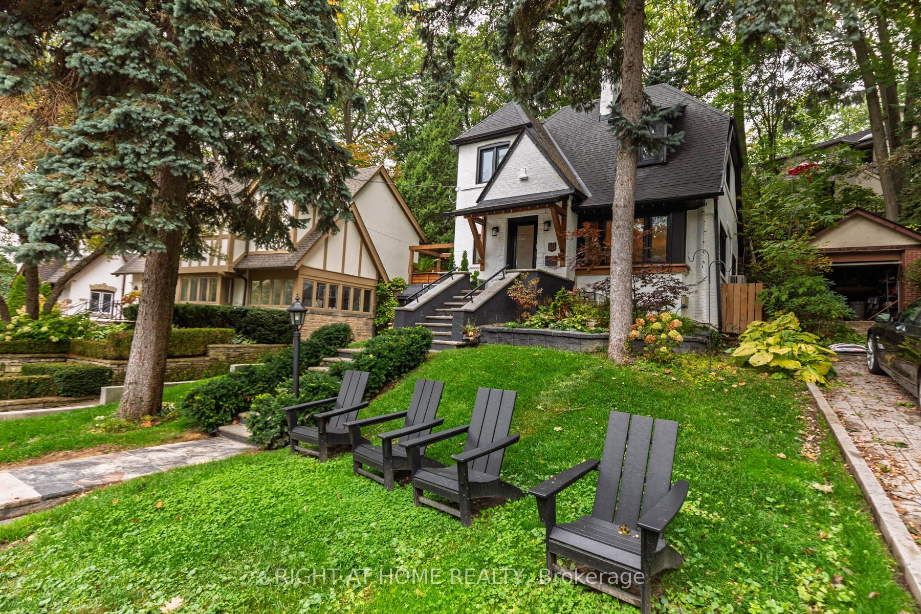 16 Pine Crescent Property Photo 44
