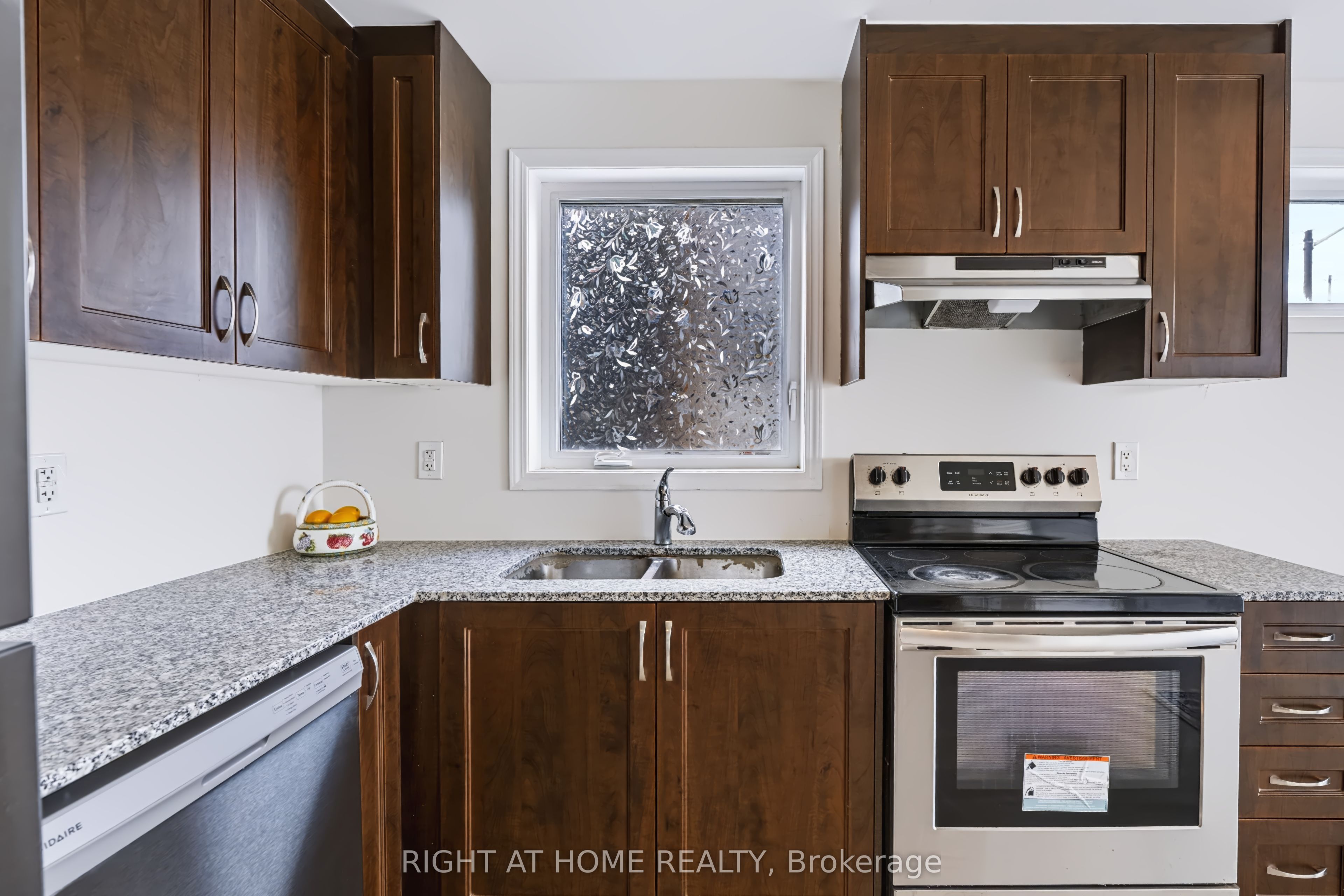 2789 Eglinton Avenue E 429 Property Photo 2
