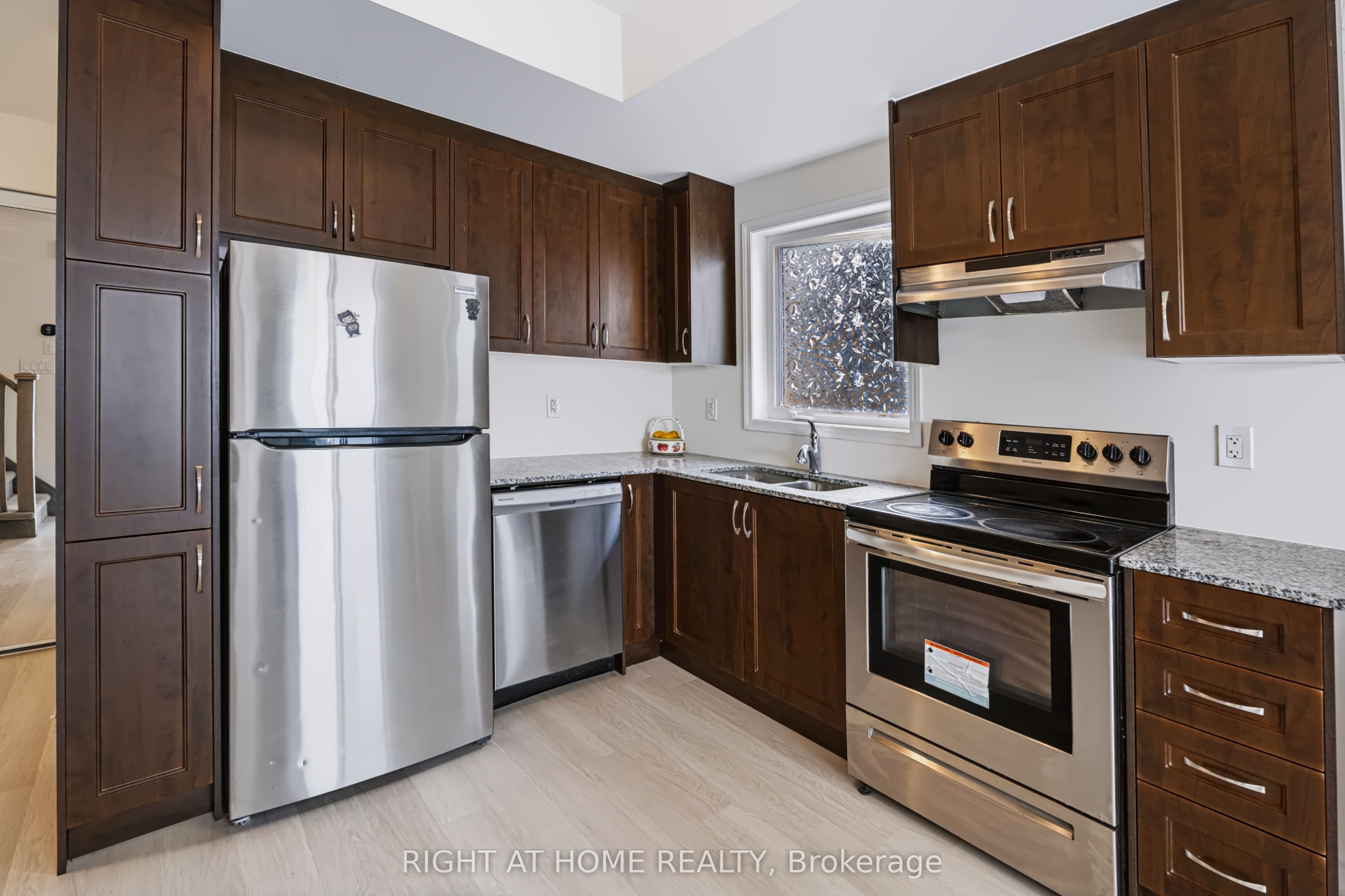 2789 Eglinton Avenue E 429 Property Photo 3