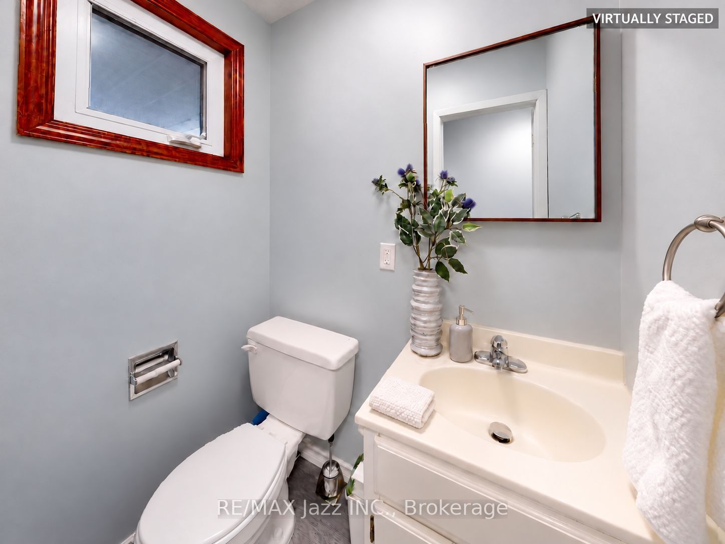 677 Grandview Drive Property Photo 8