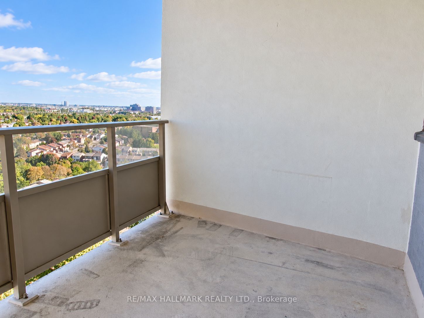 2050 Bridletowne Circle Ph10 Property Photo 7