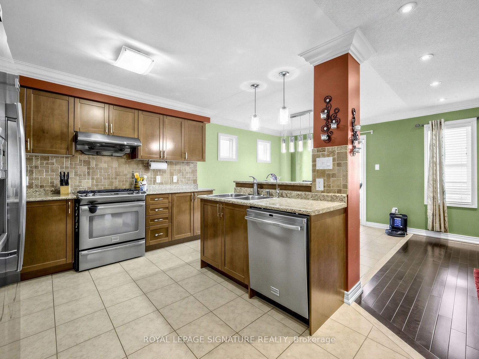 27 Shapland Crescent Property Photo 8