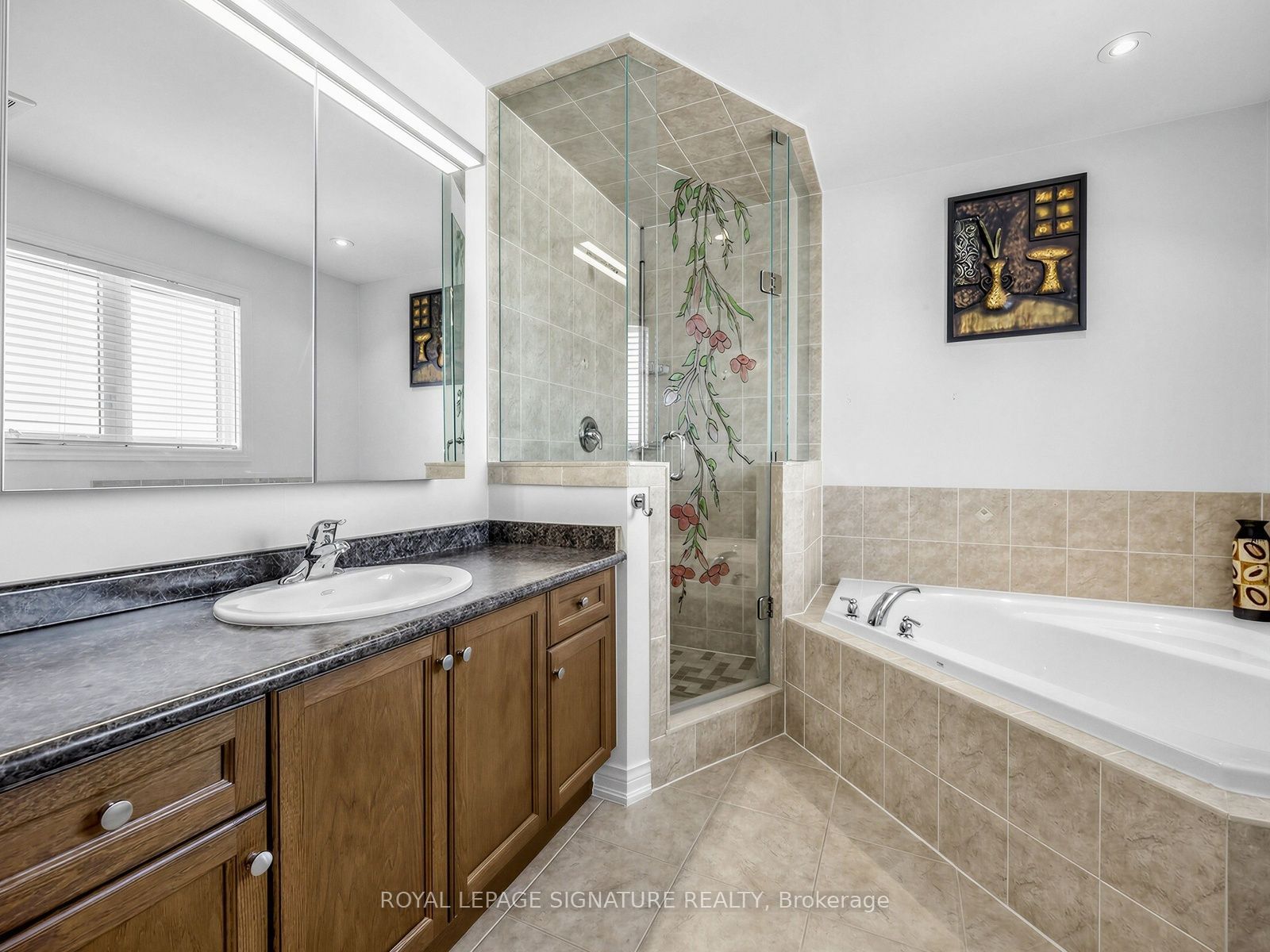 27 Shapland Crescent Property Photo 15