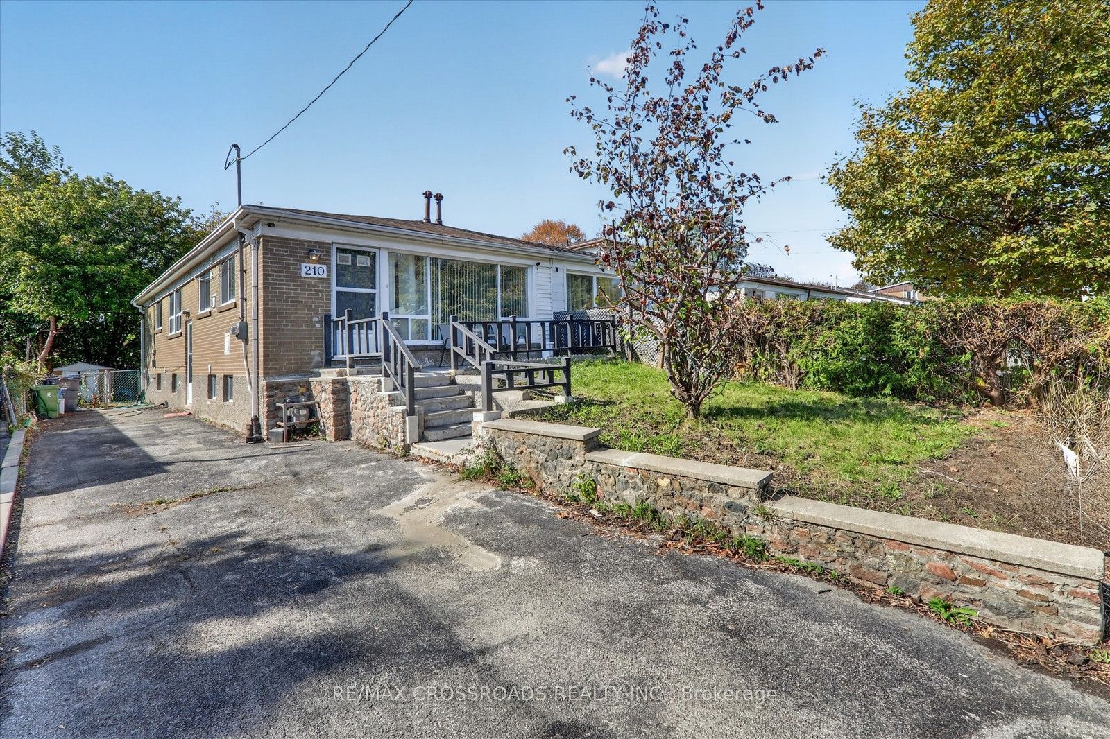 210 Linden Avenue Property Photo 2