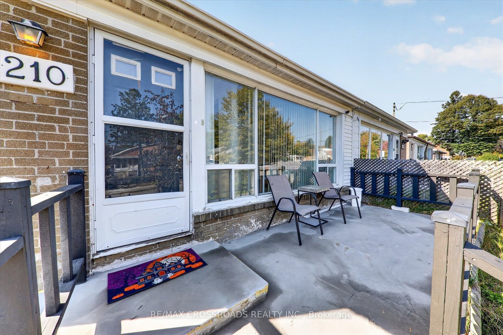 210 Linden Avenue Property Photo 4