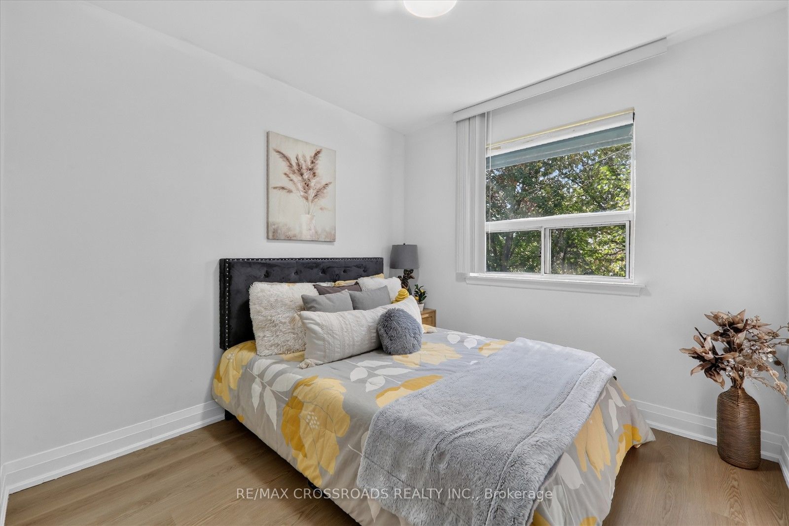 210 Linden Avenue Property Photo 13