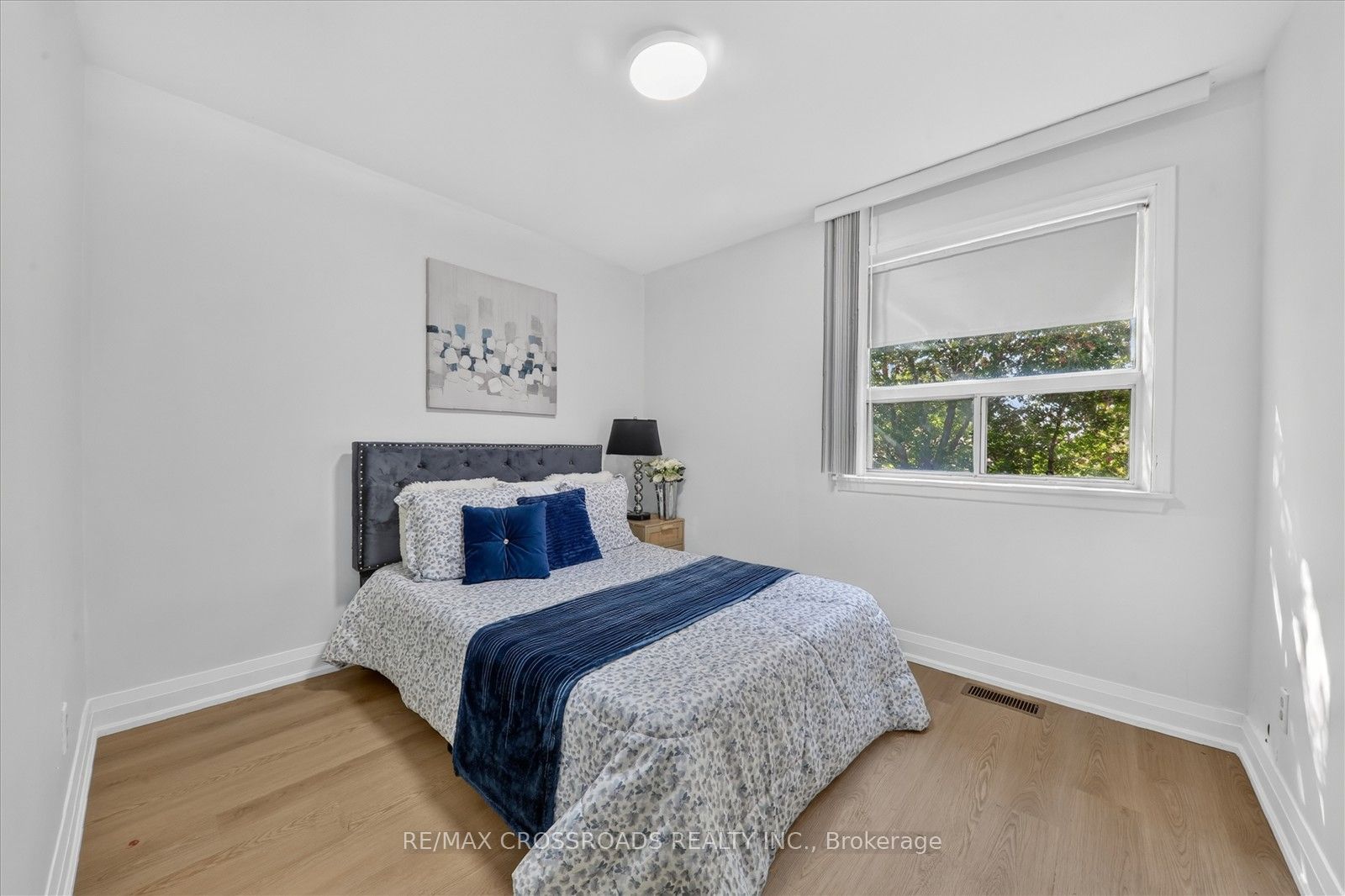 210 Linden Avenue Property Photo 16
