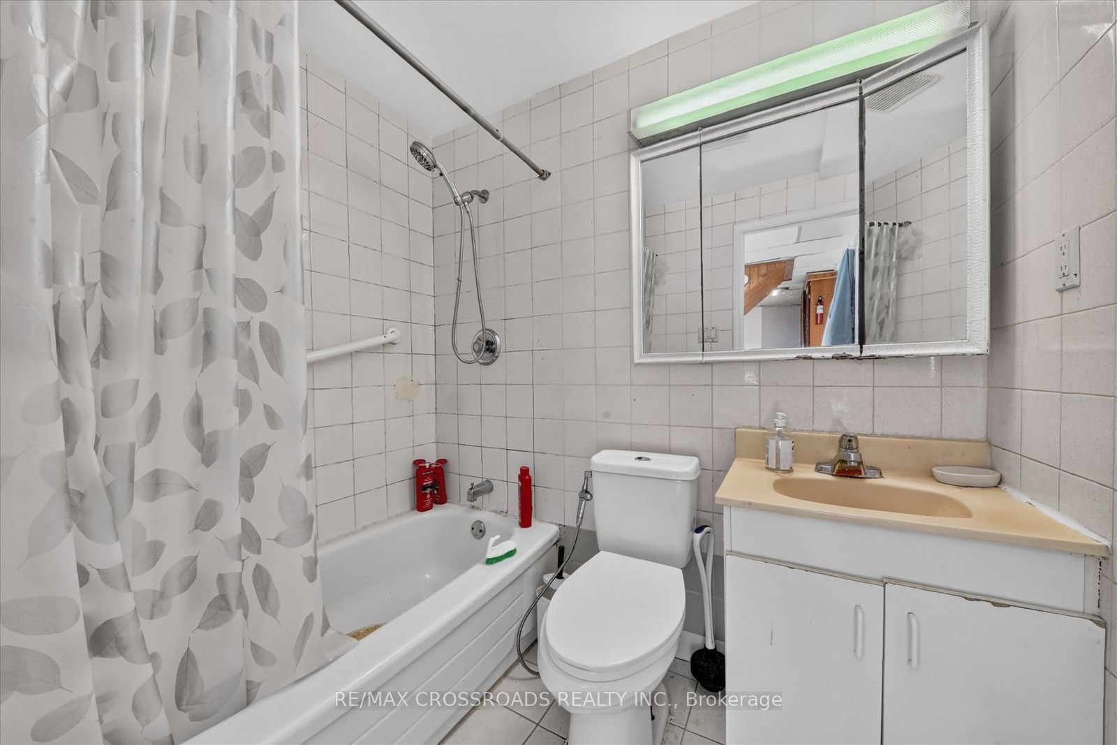 210 Linden Avenue Property Photo 23