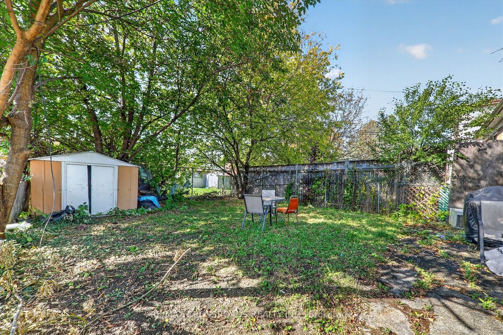210 Linden Avenue Property Photo 29