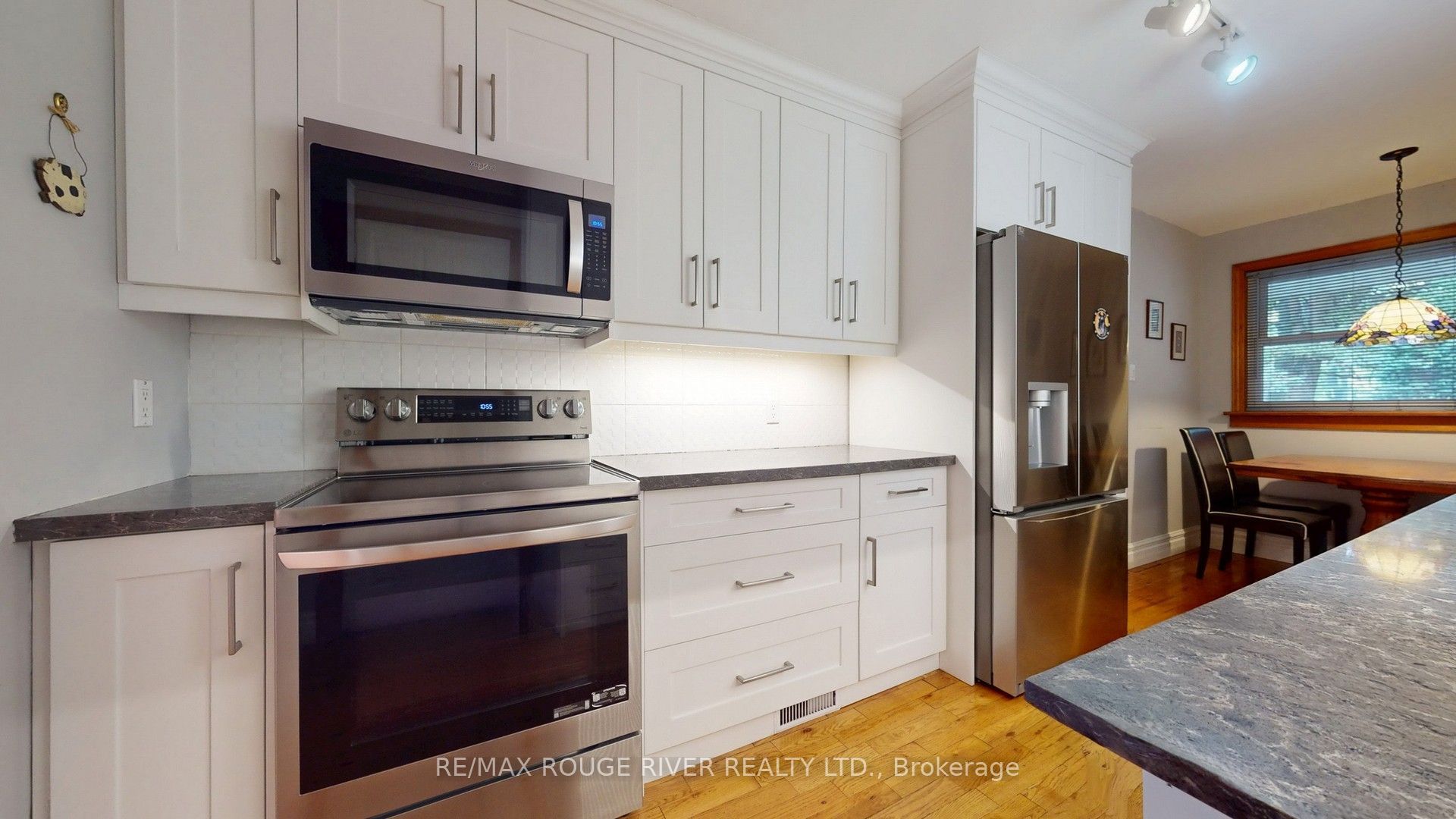 37 Acland Crescent Property Photo 6