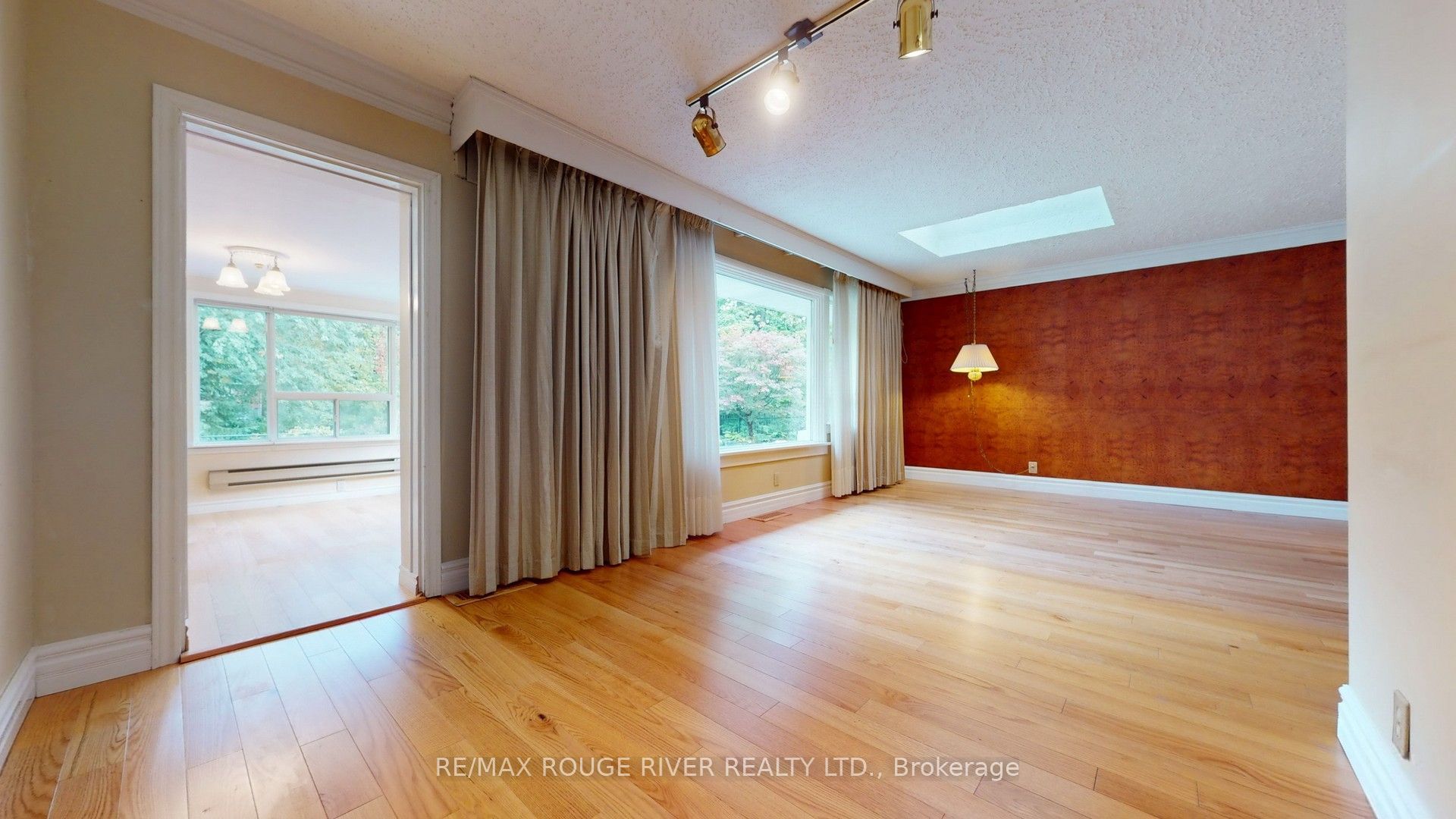 37 Acland Crescent Property Photo 11