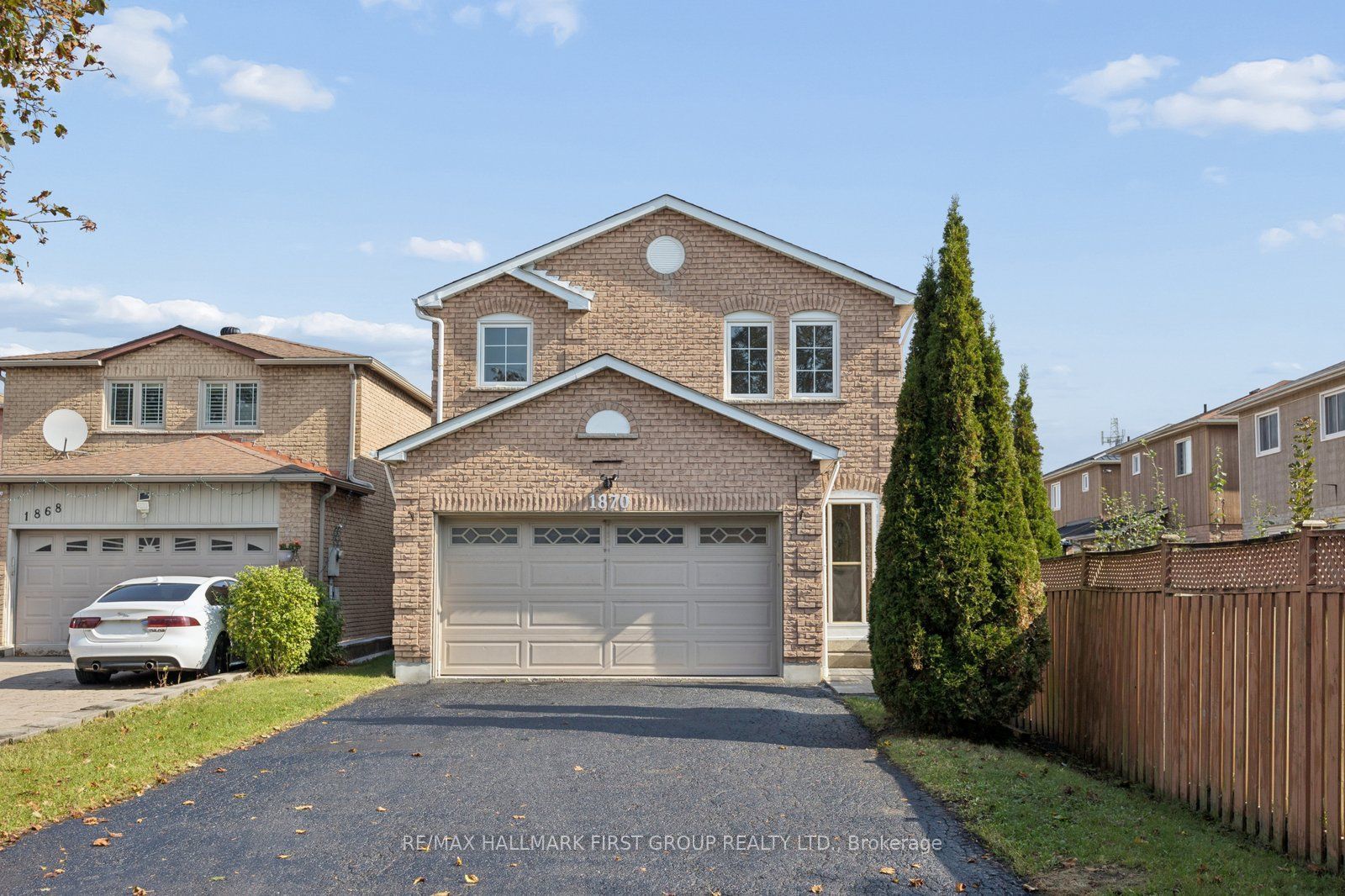 1870 Larksmere Court Property Photo 1