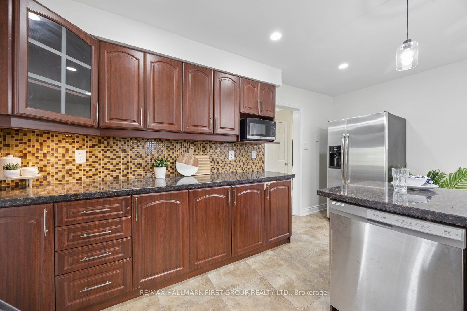 1870 Larksmere Court Property Photo 7
