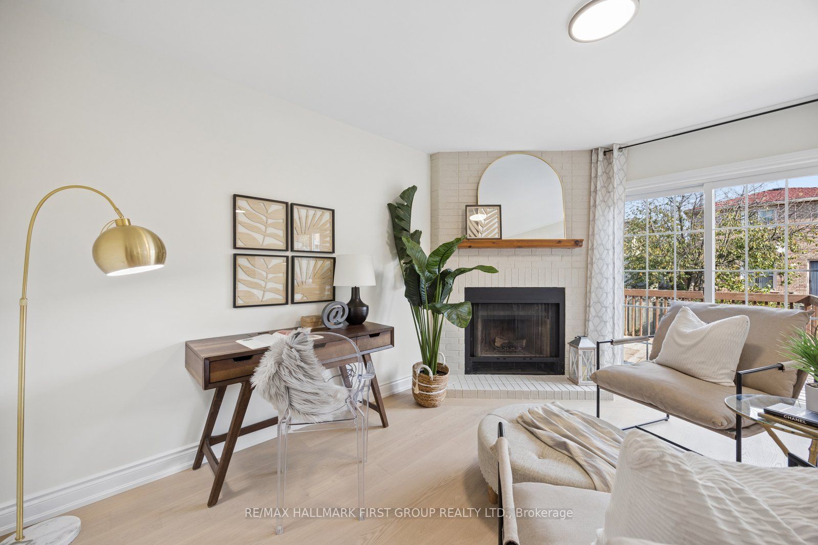 1870 Larksmere Court Property Photo 9