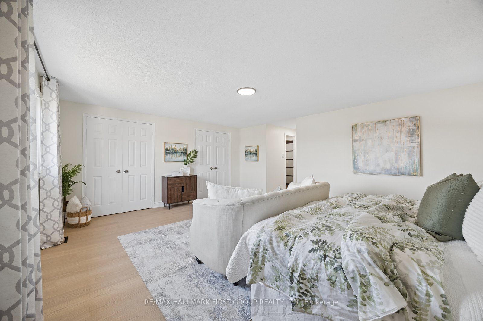 1870 Larksmere Court Property Photo 20