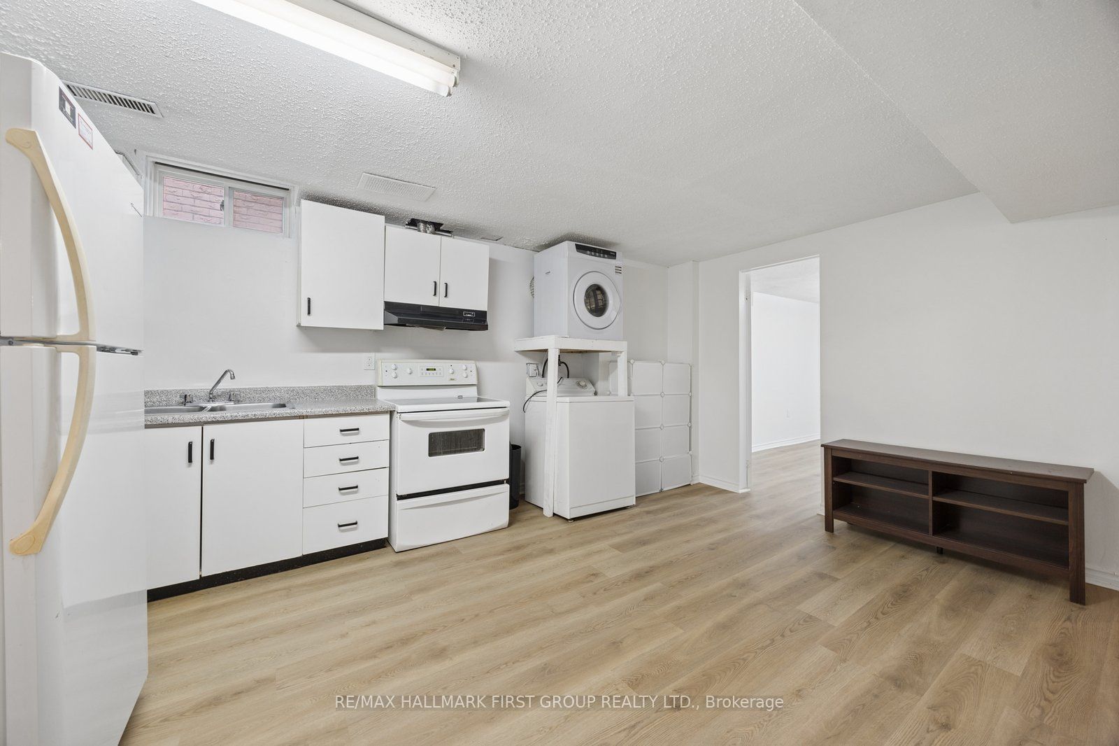 1870 Larksmere Court Property Photo 30