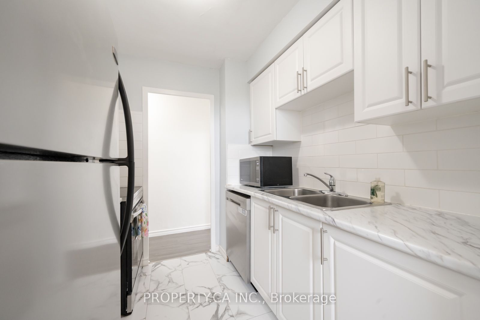 3311 Kingston Road 1111 Property Photo 17