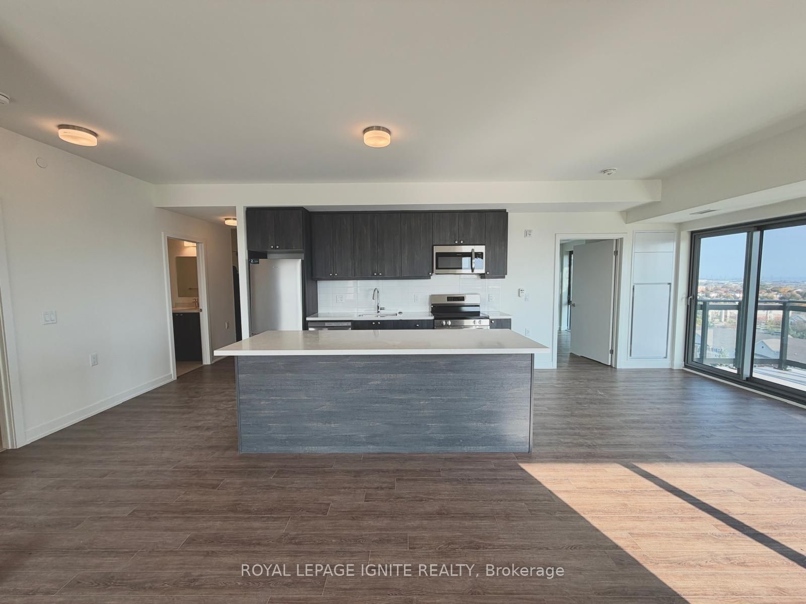 51 Clarington Boulevard 1119 Property Photo 11