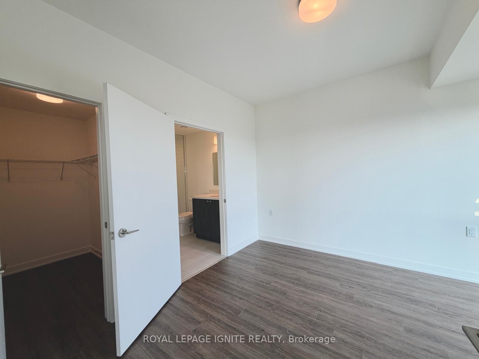 51 Clarington Boulevard 1119 Property Photo 14