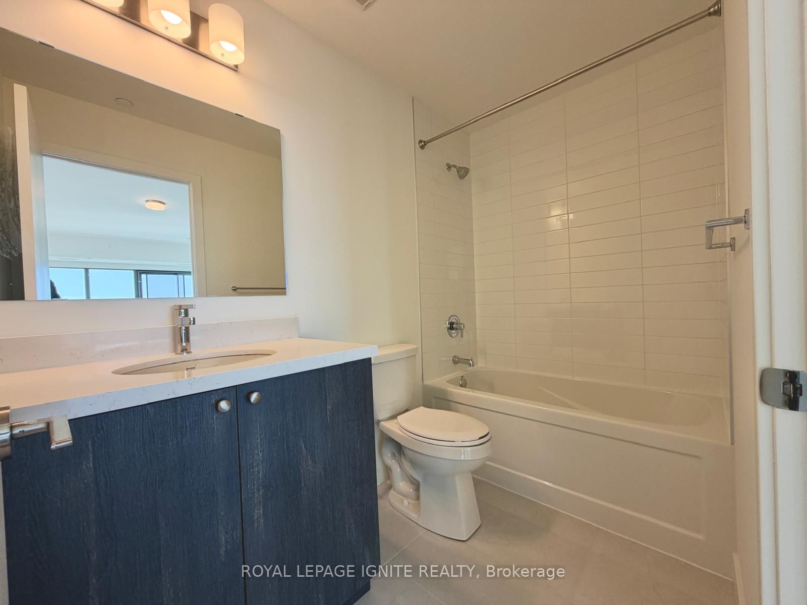 51 Clarington Boulevard 1119 Property Photo 21