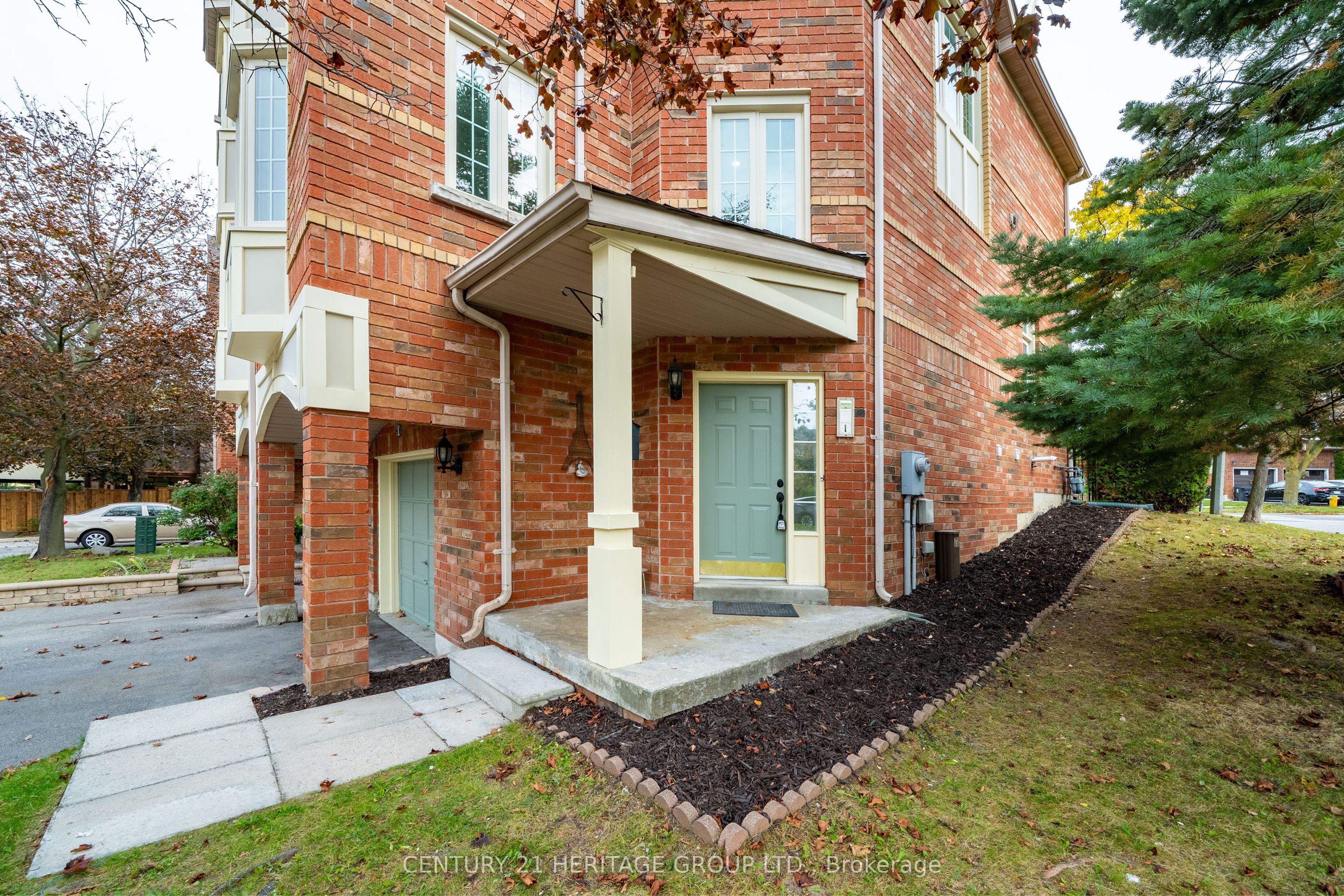 1 Guildpark Pathway 1 Property Photo 2